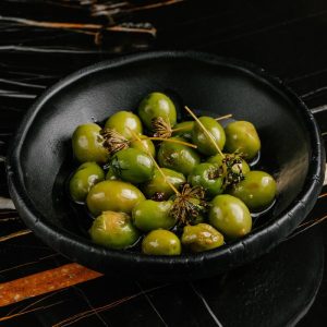 Оливки и маслины в маринаде <p class="ves">100 г</span>