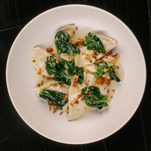 Вареники с творогом и грецким орехом