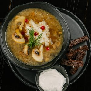 Грибные щи с гренками <p class="ves">445 г</span>