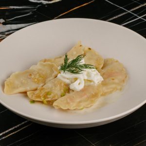 Вареники с капустой и жареным луком <p class="ves">210 г</span>