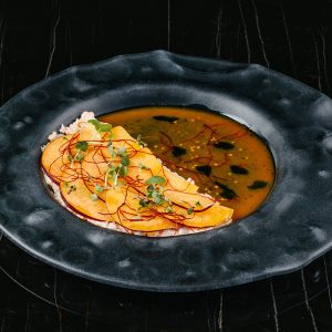 Тар тар из красной креветки с нектарином